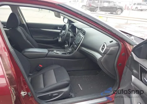 2017 Nissan Maxima 3.5 S из США, поврежденный, VIN 1N4AA6APXHC456670